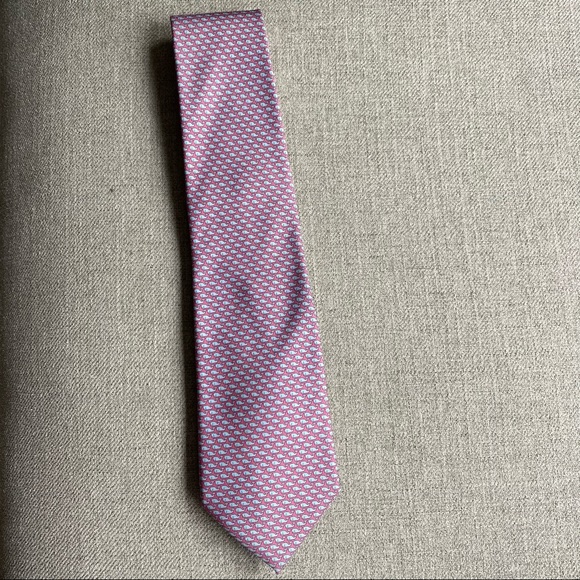 Vineyard Classic Original Whale Tie Pink - Picture 2 of 6